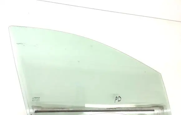 Renault Megane III Front door window glass four-door
