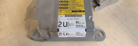 Toyota Avensis T250 Airbag control unit/module 8917005190