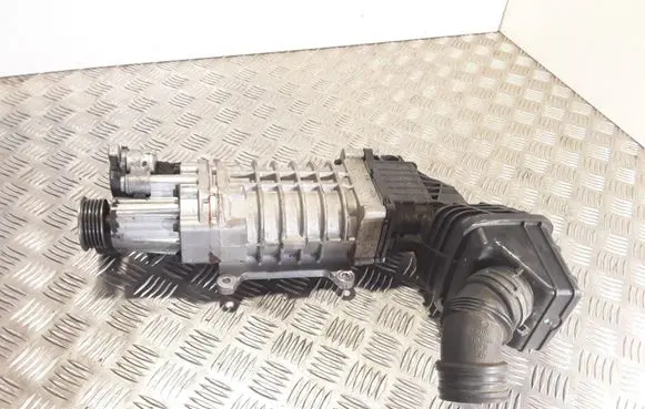 Volkswagen Touran II Supercharger 03C276325484