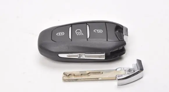 Citroen C4 III e-C4 Ignition key/card 