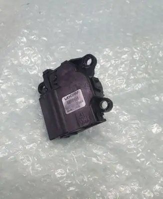 Tesla Model S Air flap motor/actuator D332-CK8AA04