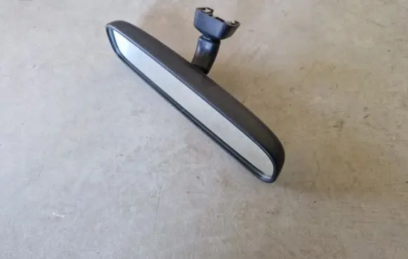 Mitsubishi L200 Rear view mirror (interior)
