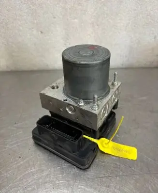 Renault Arkana Master brake cylinder