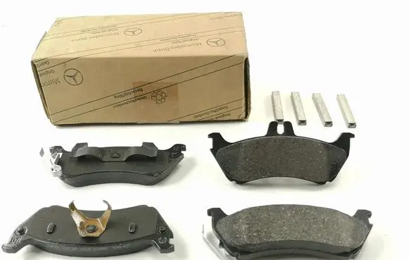 Mercedes-Benz ML W163 Brake pads (rear) 