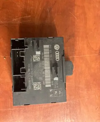 Skoda Superb B6 (3T) Other control units/modules 8X0959795D P10121627 8X0959795