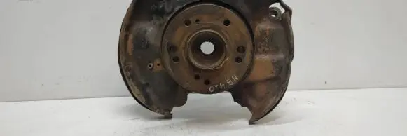 Mercedes-Benz E W210 Rear wheel hub