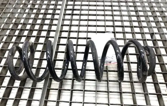 Volkswagen Touran III Rear coil spring 
