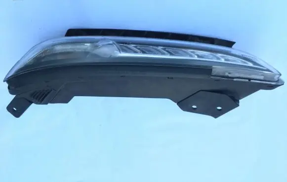 Hyundai Kona I LED Daytime headlight 92207J90 E16688