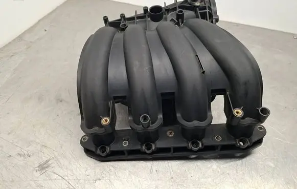 BMW 1 E81 E87 Intake manifold 7529438