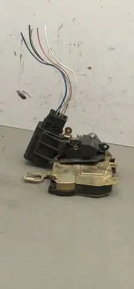 BMW Z3 E36 Front door lock 67111387726
