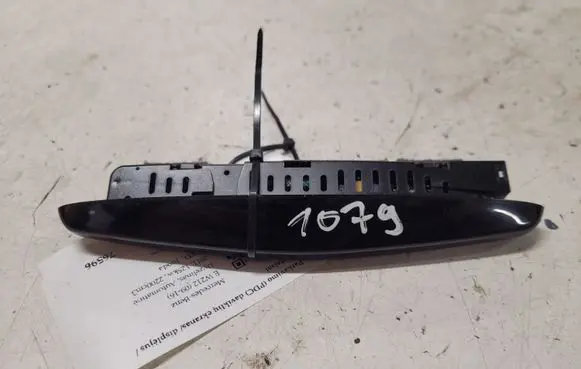Mercedes-Benz E W212 Parking PDC sensor display screen A0015424723