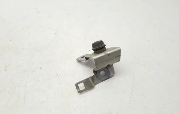 Opel Insignia A Radiator support slam panel bracket 13248767