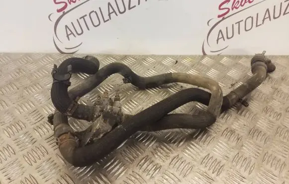 Renault Trafic III (X82) Engine coolant pipe/hose