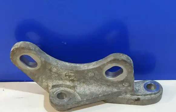 Volvo S60 Gearbox mounting bracket 31325812 31109074