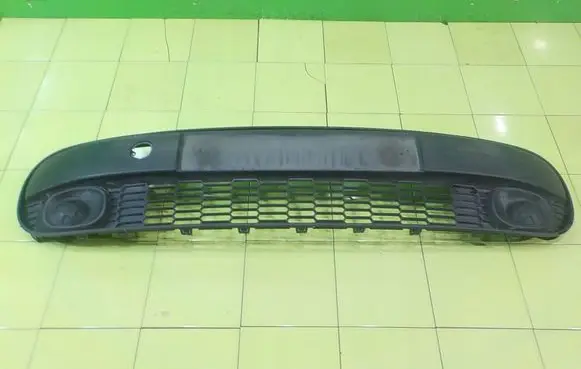 Fiat 500L Front bumper upper radiator grill 735522417