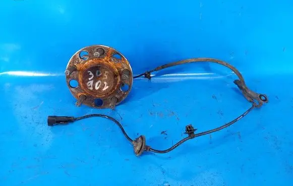 Chrysler 200 Rear wheel bearing hub 4766719AB