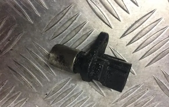 Toyota Corolla E120 E130 Camshaft position sensor 9091905012 90919-05012