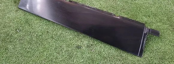 Rear door trim (molding)