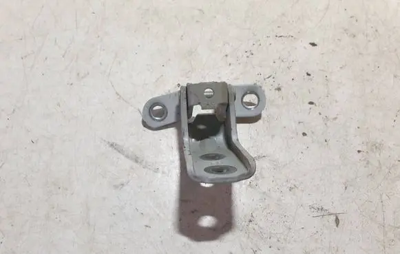Hyundai Kona I Front door lower hinge 