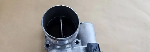 Land Rover Evoque II Throttle valve G4D39F991AA