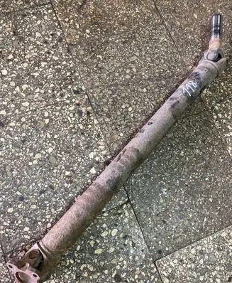 Nissan Pathfinder R51 Rear driveshaft/prop shaft 