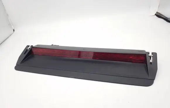 Volkswagen PASSAT CC Third/center stoplight 3C8945087