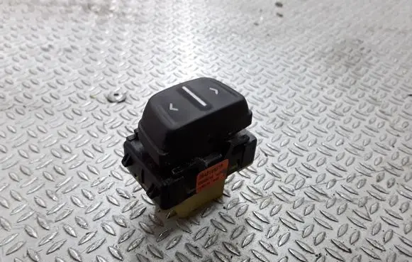 Dacia Sandero Electric window control switch 254214937R