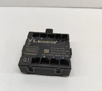 Mercedes-Benz A W176 Door control unit/module A1669004102 A1669012103