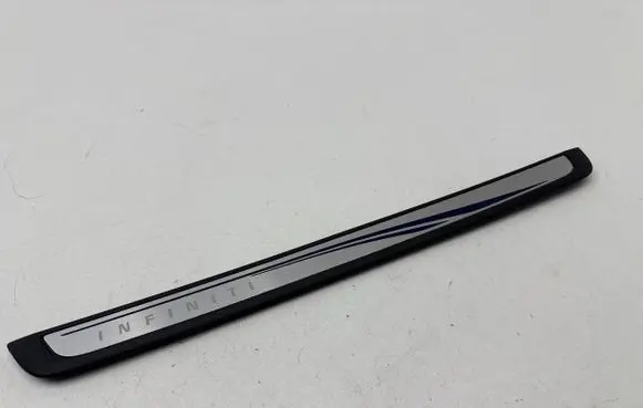 Infiniti Q30 Front sill trim cover 769B05DA0A