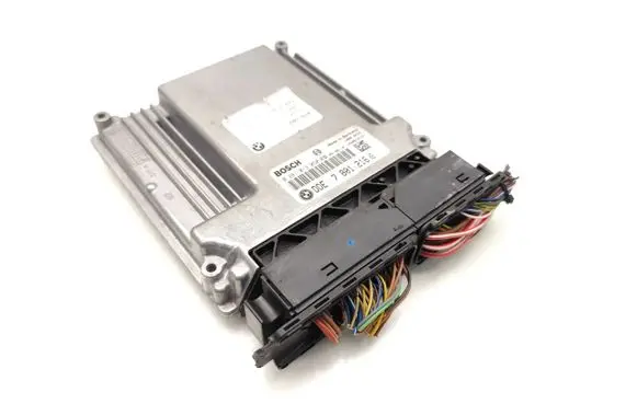 BMW X3 E83 Engine control unit/module 7801216