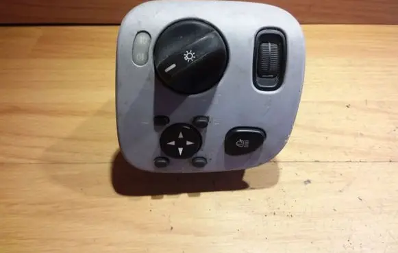 Mercedes-Benz C W203 Light switch A2035451104