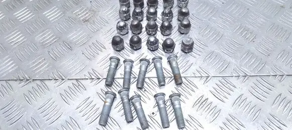 KIA Sportage Nuts/bolts 
