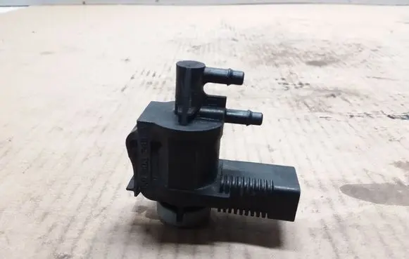 Audi A6 S6 C7 4G Vacuum valve 1K0906283A
