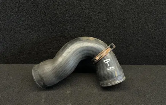 Volkswagen Golf IV Intercooler hose/pipe