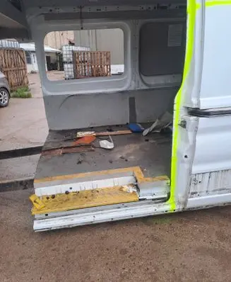 Ford Transit Front sill (body part) Nocode