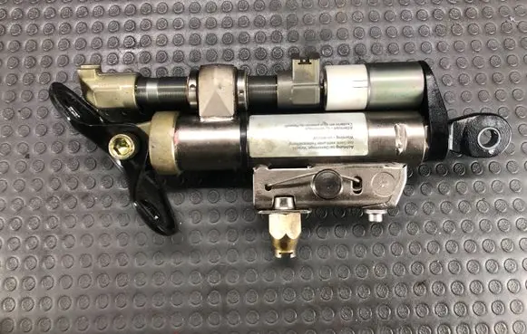 Mercedes-Benz SL R129 Convertible roof main ram cylinder 1298600435