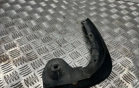 Skoda Octavia Mk2 (1Z) Front mudguard 1Z0821820