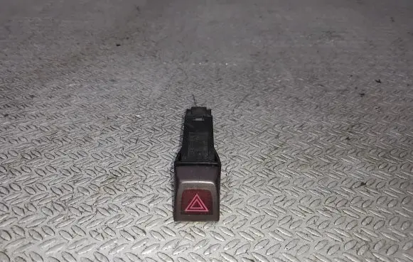 Volvo V50 Hazard light switch 8651399