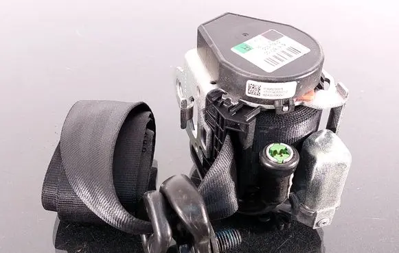 Volvo V60 Rear seatbelt 616160100