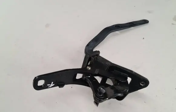 Volvo V70 Tailgate/trunk/boot hinge 8645157