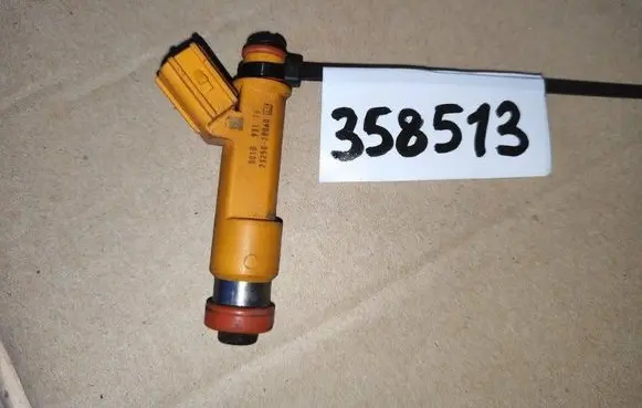 Lexus HS Fuel injector 2325028060