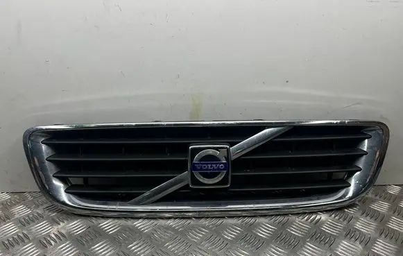 Volvo V50 Front bumper upper radiator grill 31283151 31283150