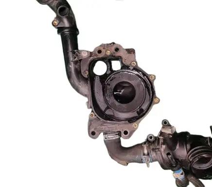 Mercedes-Benz E W212 Water pump A6512006301