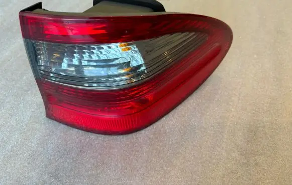 Mercedes-Benz E W211 Rear/tail lights A2113202864 379010 SWLS211