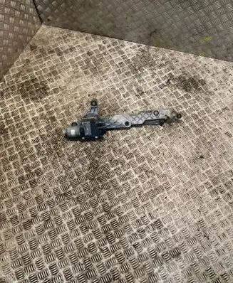 Front wiper linkage and motor