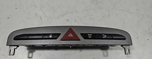 Peugeot 308 Hazard light switch 9659417477 03069060