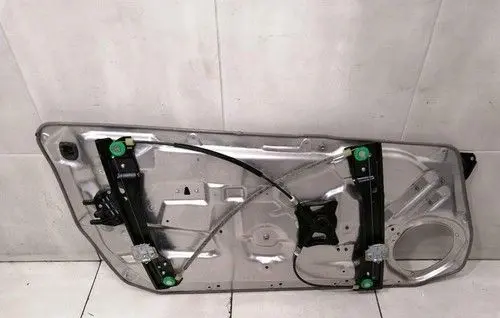 Mercedes-Benz C W204 Front door electric window regulator A2047203179