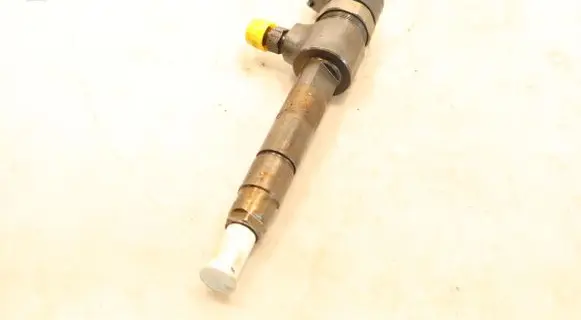 Alfa Romeo 147 Fuel injector 0445110276