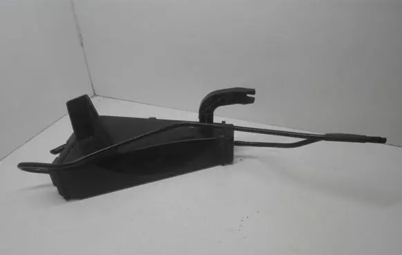 Active carbon filter fuel vapour canister