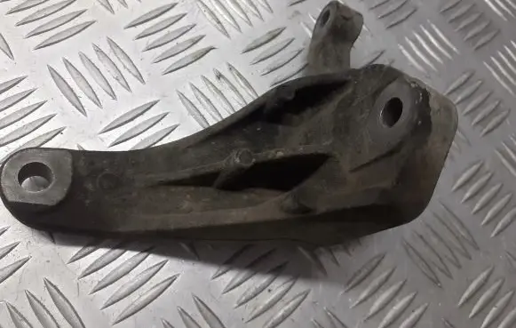 Ford Focus Engine mounting bracket 3M51-6P093